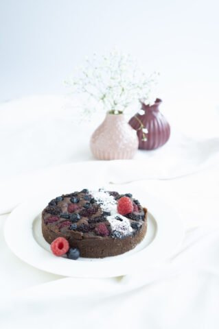 TORTA vegana cioccolato e frutta